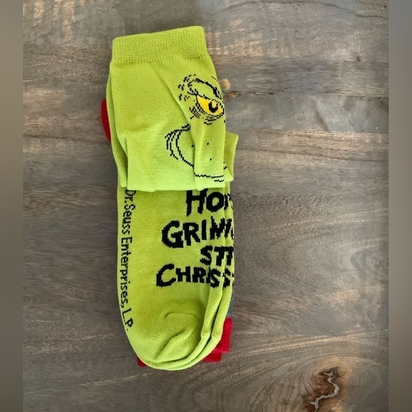 Dr. Seuss the Grinch 2 Pairs Casual Socks - Picture 3 of 6